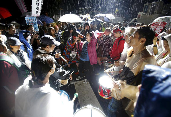 日本参院特委会通过安保法引发大规模抗议