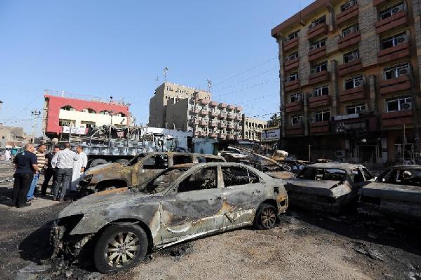 伊拉克遭自杀式爆炸袭击85人死伤 IS宣称负责