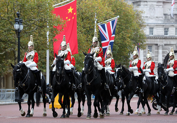 英国愿与中国建立更紧密联系