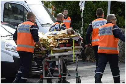 法国发生33年来特大交通事故 超过40人死亡