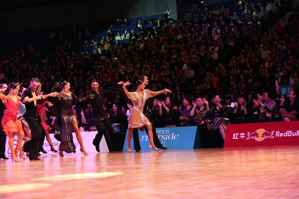 当东方遇到西方：第三届回向国标舞上海公开赛见证舞者能量