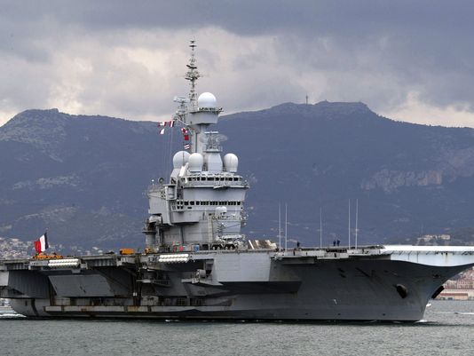 法国将部署航空母舰打击“伊斯兰国”