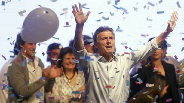 阿根廷首富儿子当选总统 曾遭绑架