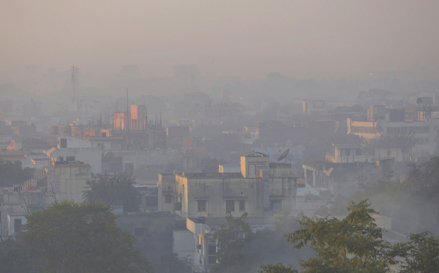 12月1日全球媒体头条速览：新德里对雾霾习以为常 从不发预警