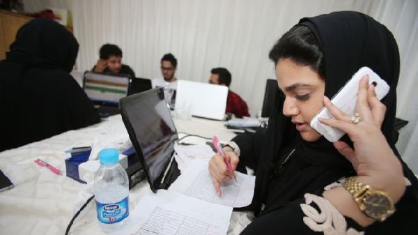 沙特女性首次参选和投票 男女选民比例仍悬殊