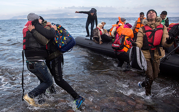 难民悲剧新年不止 2岁男孩葬身希腊海岸