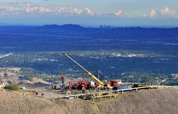 洛杉矶天然气持续外泄 加州宣布进入紧急状态