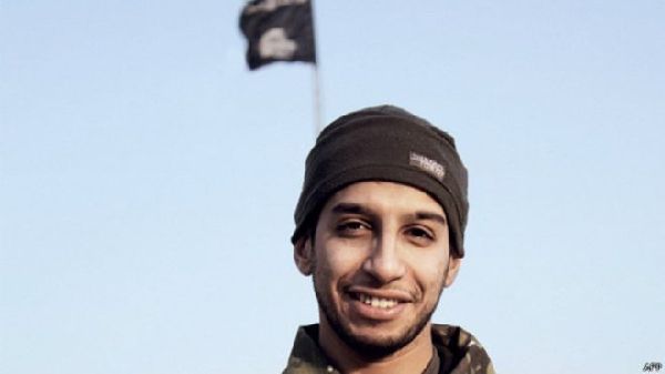 IS发布巴黎恐怖袭击案“攻击者视频”