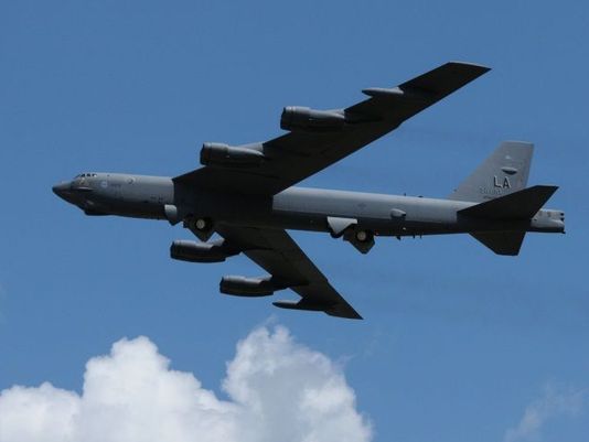 美军打算首次动用B-52轰炸IS