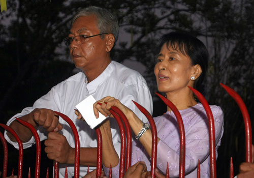 缅媒：昂山素季前私人司机参选缅甸新总统 胜券在握