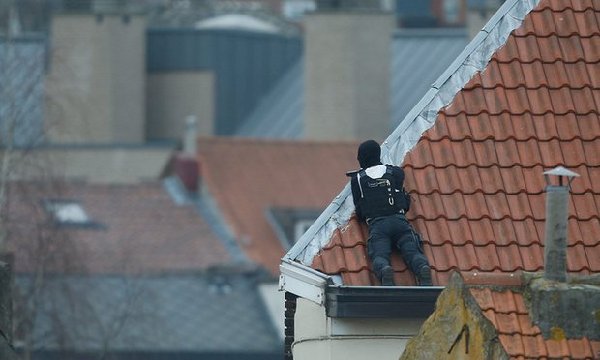 比利时法国联合行动击毙1人 与巴黎恐袭调查相关