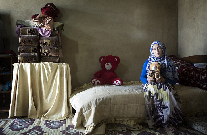 叙利亚“娃娃新娘“悲惨生活 最小9岁结婚
