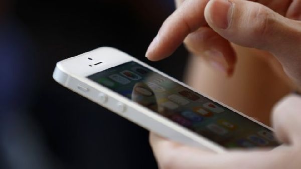 美国司法部再搬法院施压 要求苹果解锁手机