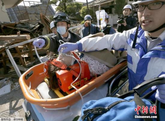 一中国旅游团20人被困日本熊本县灾区