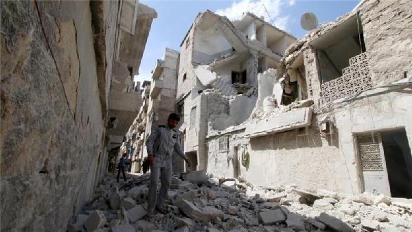 叙利亚危机：美吁停火遭无视 俄调兵阿勒颇欲攻城
