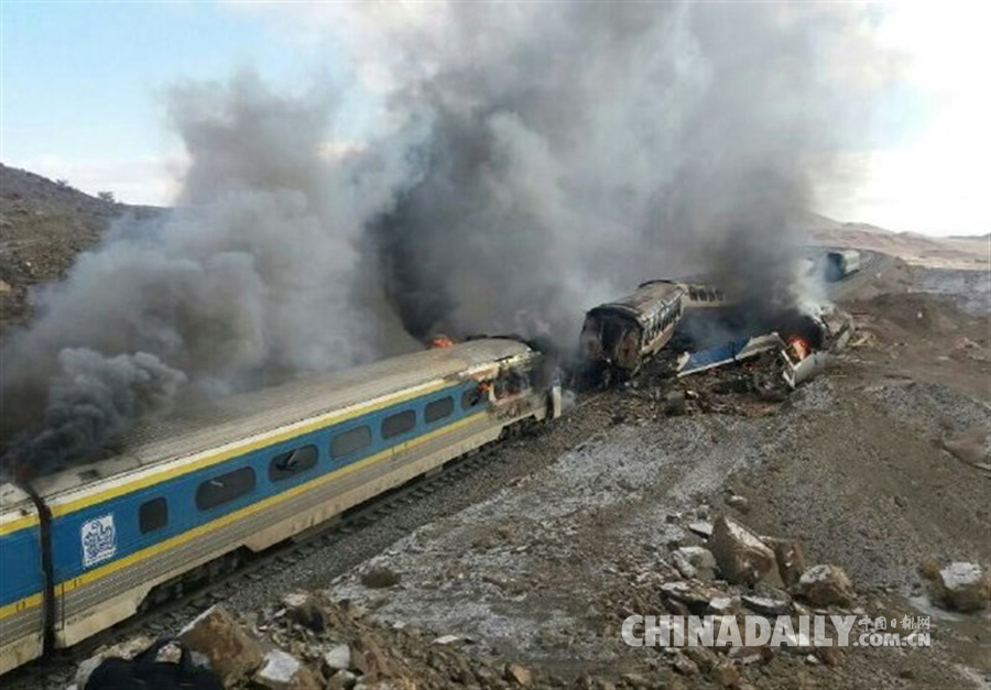 伊朗两火车相撞 已造成至少36人死亡