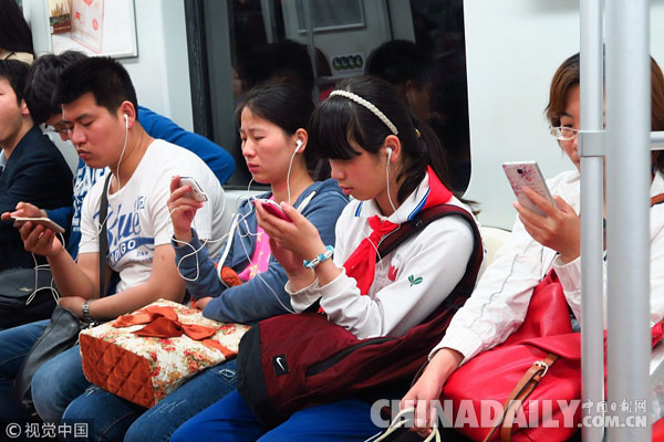美媒：中国在线阅读风潮席卷而来 亚马逊Kindle面临挑战