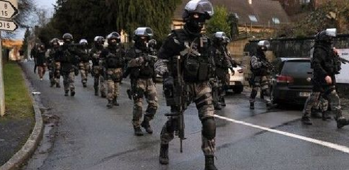直播：法国追缉疑似恐袭嫌犯