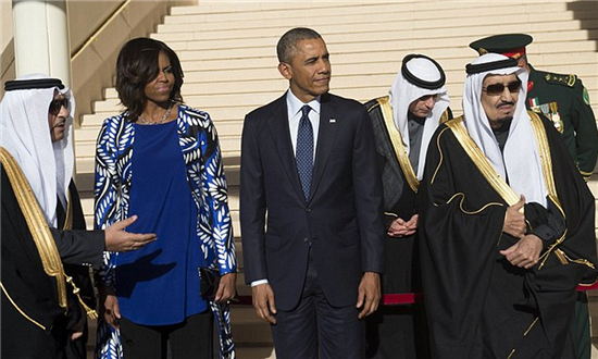 美国第一夫人访沙特不戴面纱遭电视台打码 多名高官拒绝握手